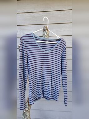 Tommy Hilfiger Gray and Purple Striped V-Neck Long Sleeve Top